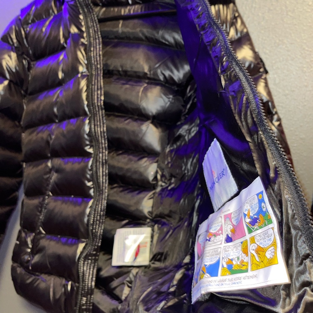 KIDS moncler puffer size m - Picture 2 of 3